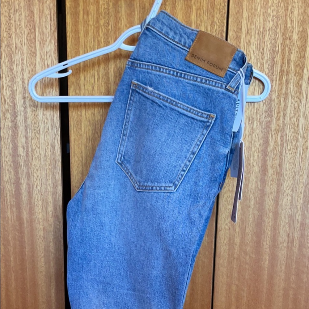 Denim forum yoko slim jeans.